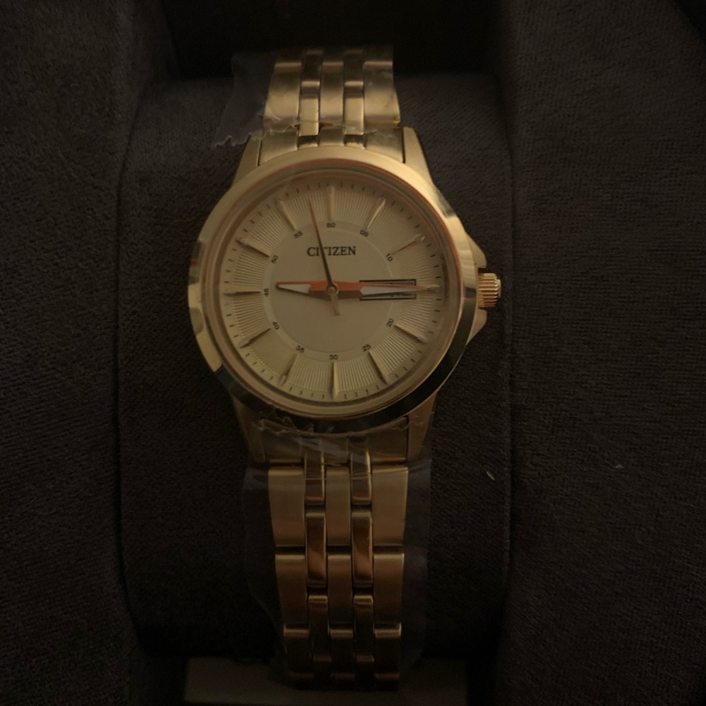 Woman citizen watch